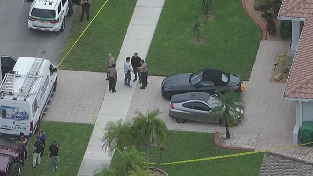 Man dead, woman hospitalized after domestic shooting in southwest Miami-Dade neighborhood, deputies say — CBS Miami, New York Health news