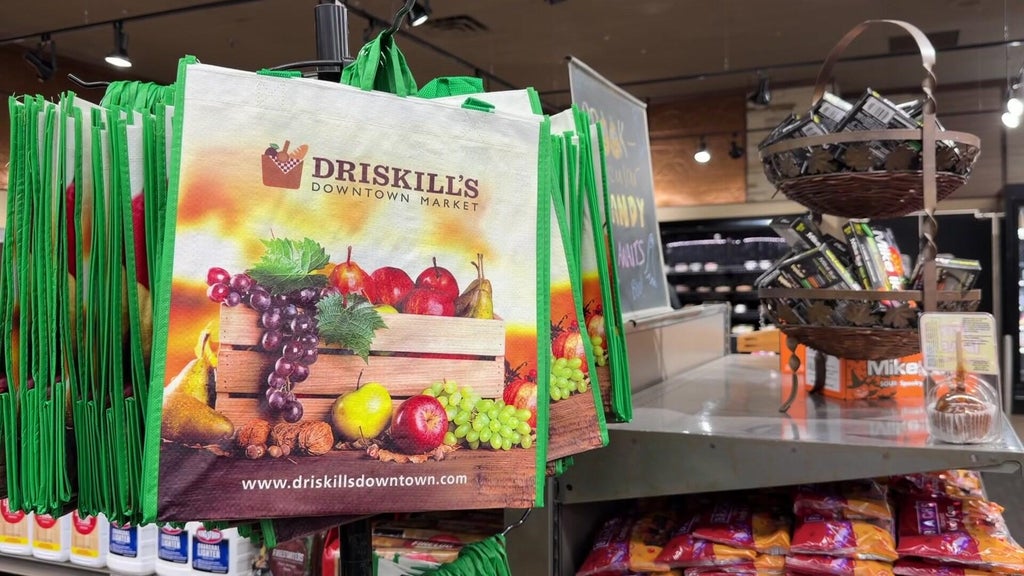 Hopkins grocery store seeks community support amid sales struggles — WCCO / CBS Minnesota, New York Government news