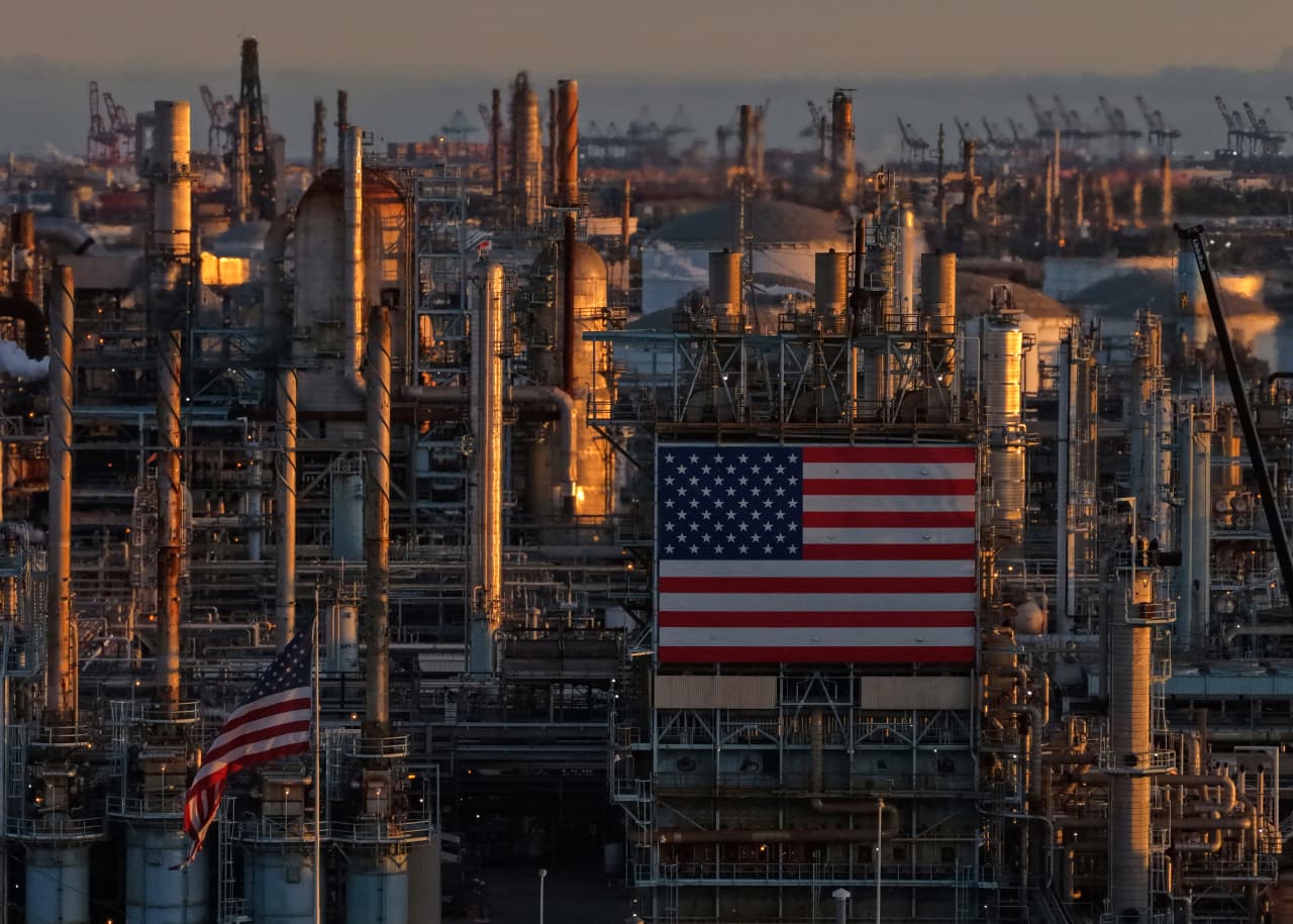 U.S. oil-refinery stocks are up roughly 150% this year. How long could this historic run last? — MarketWatch