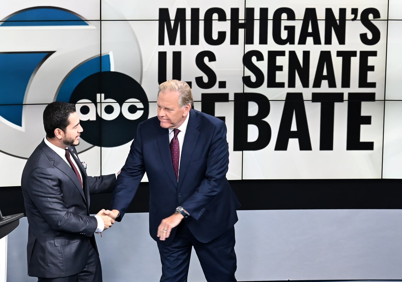 A bigger-than-expected win for Democrats in the midterms could deliver ‘short-lived weakness’ for stocks, strategists say — New York Business news