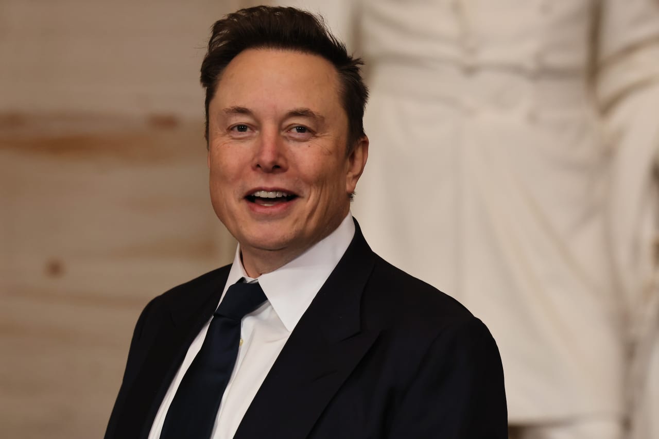 Musk says SpaceX landed a $40 billion debt deal — and forecasts doom for some AI rivals — MarketWatch, New York Technology news