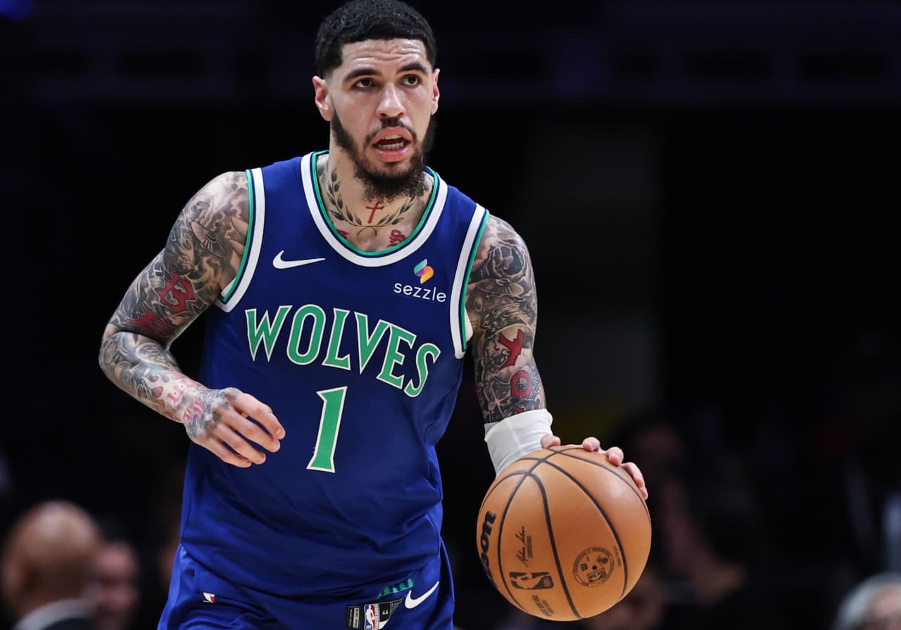 NBA star LaMelo Ball is selling his $2.6 million luxury condo in Charlotte after leaving the Hornets — New York Real Estate news